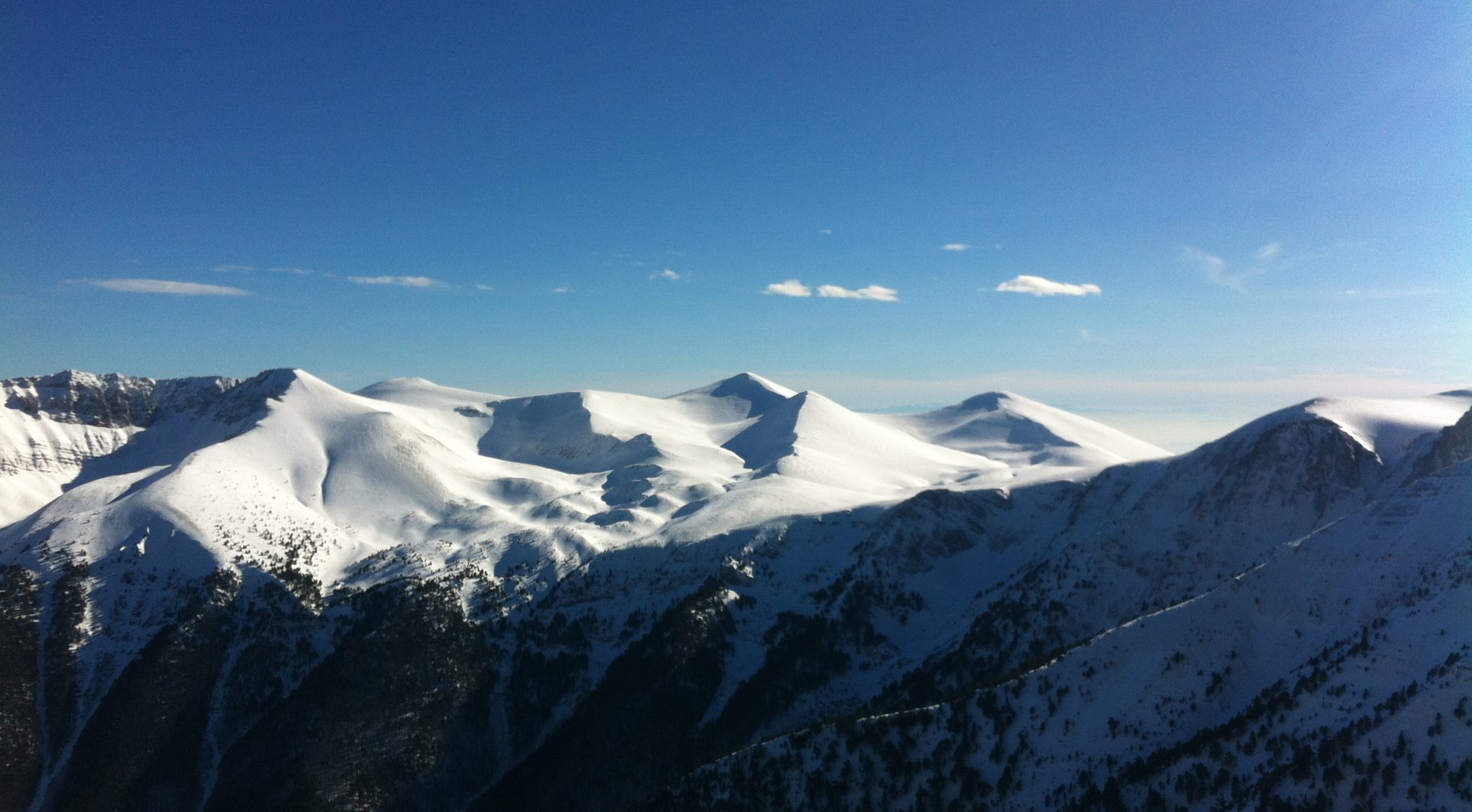 Hero Snow Mountains 1